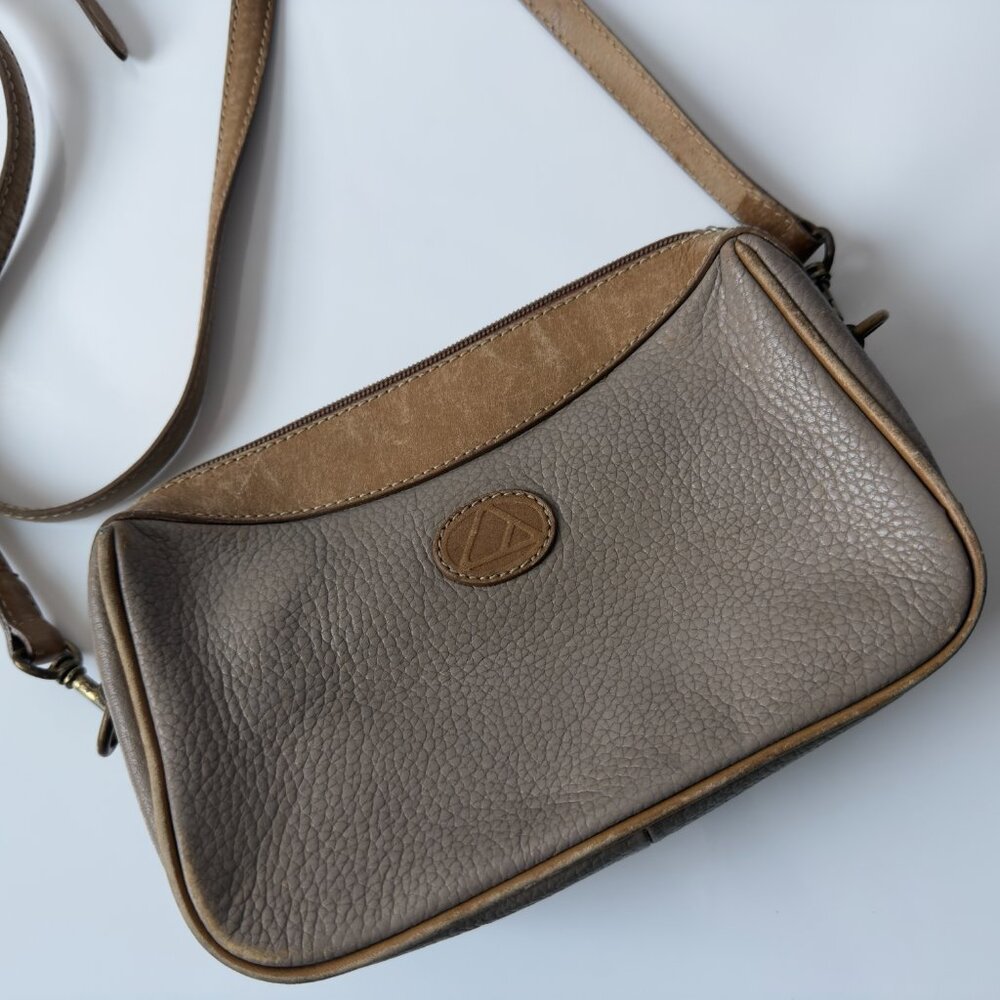 Vtg Liz Claiborne Pebbled Leather Crossbody Bag - Mushroom Taupe Grey